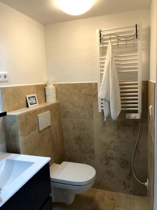 Prachtig Guesthouse Aan Het Water Almere Luaran gambar