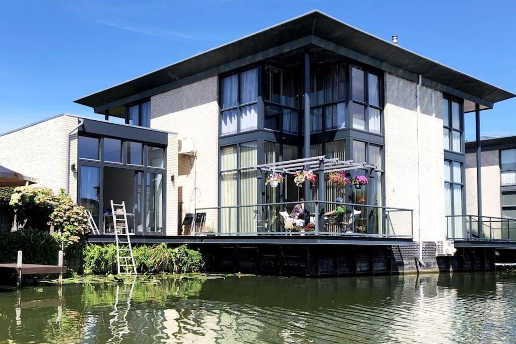Prachtig Guesthouse Aan Het Water Almere Luaran gambar